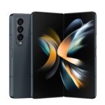 Galaxy Z Fold 4 ouvert avec écran AMOLED pliable